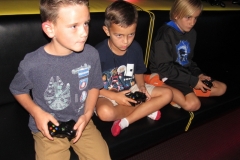 OUT OF COOUT OF CONTROL GAMING | MOBILE VIDEO GAME THEATERNTROL GAMING | MOBILE VIDEO GAME THEATER